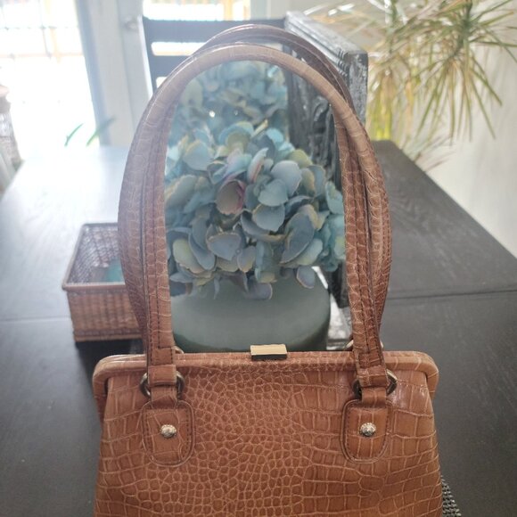 Liz Claiborne Tan Crocodile Embossed Handbag - Picture 10 of 11